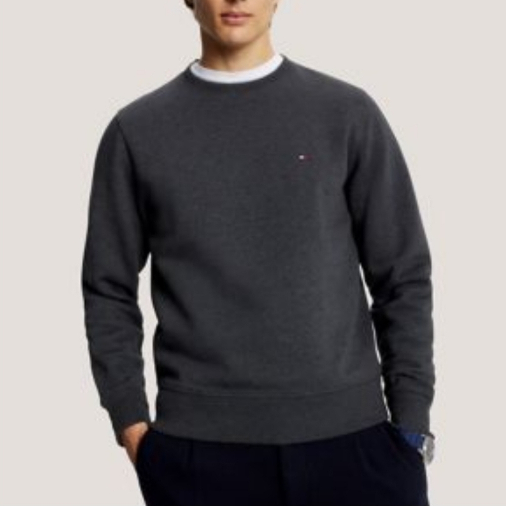 NWT Tommy Hilfiger Men's Crewneck Sweatshirt in Classic Grey size: M